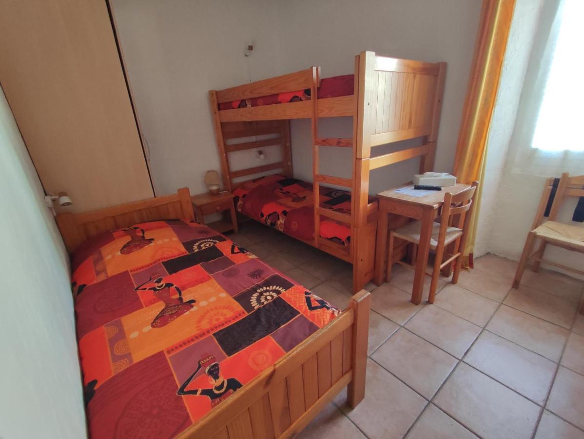 Auberge Lou Jas Soleilhas Εξωτερικό φωτογραφία