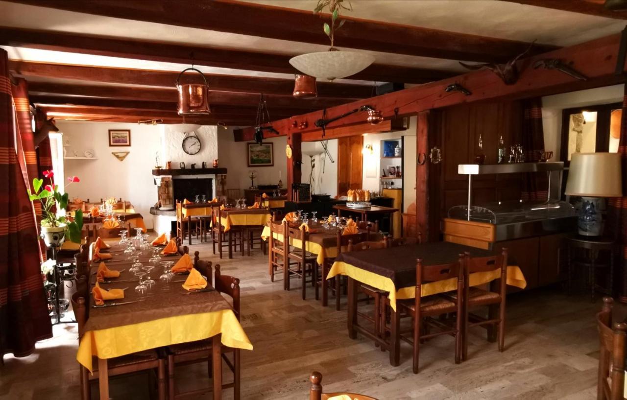 Auberge Lou Jas Soleilhas Εξωτερικό φωτογραφία