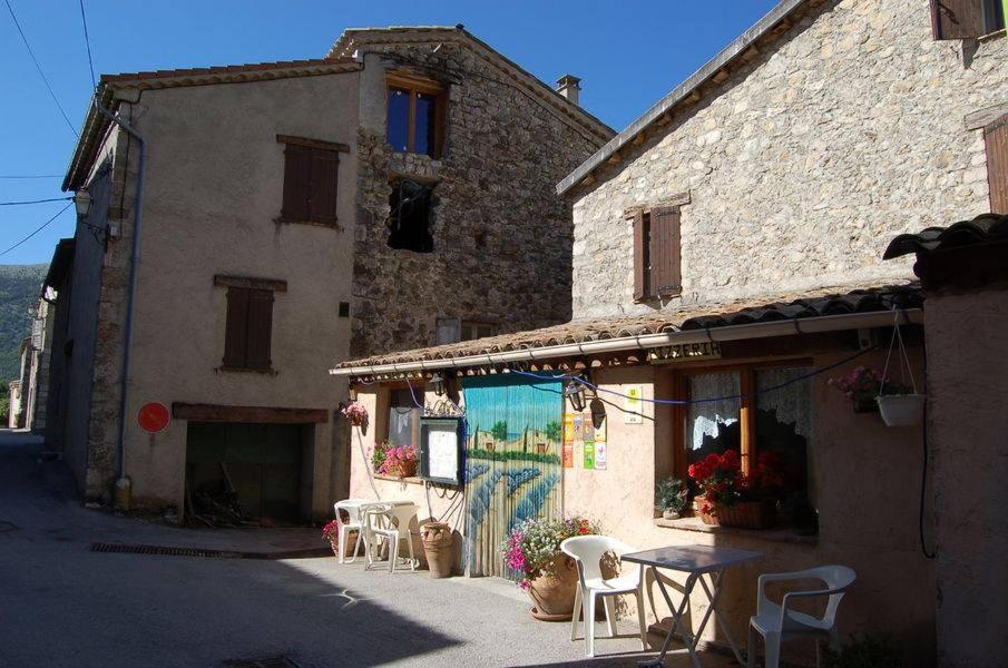 Auberge Lou Jas Soleilhas Εξωτερικό φωτογραφία