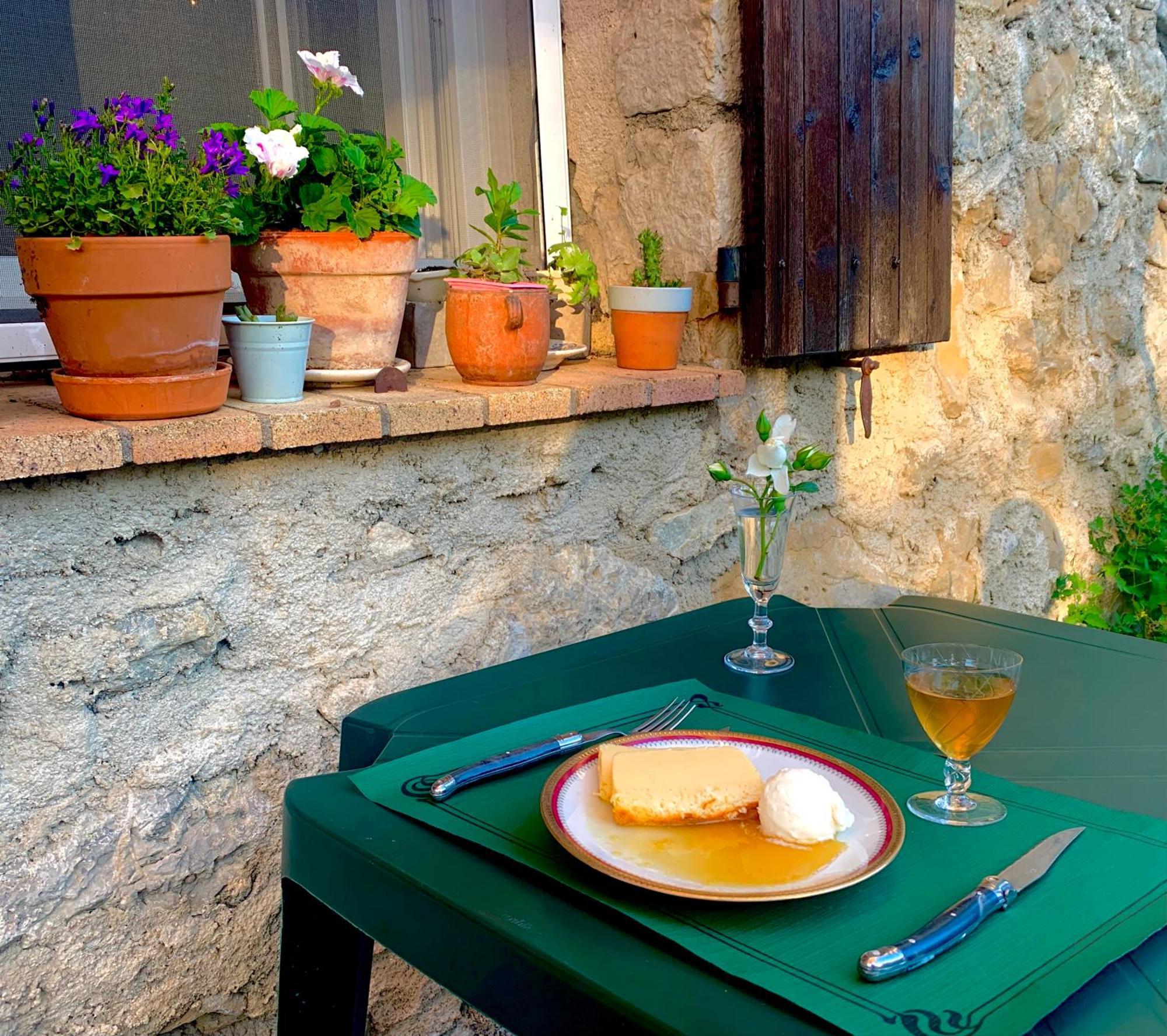 Auberge Lou Jas Soleilhas Εξωτερικό φωτογραφία